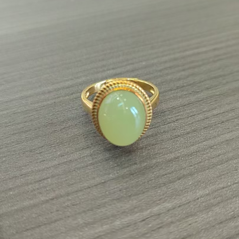 和田玉金色蛋形戒指（HT309）