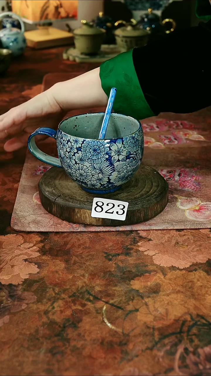 茶碗...........823