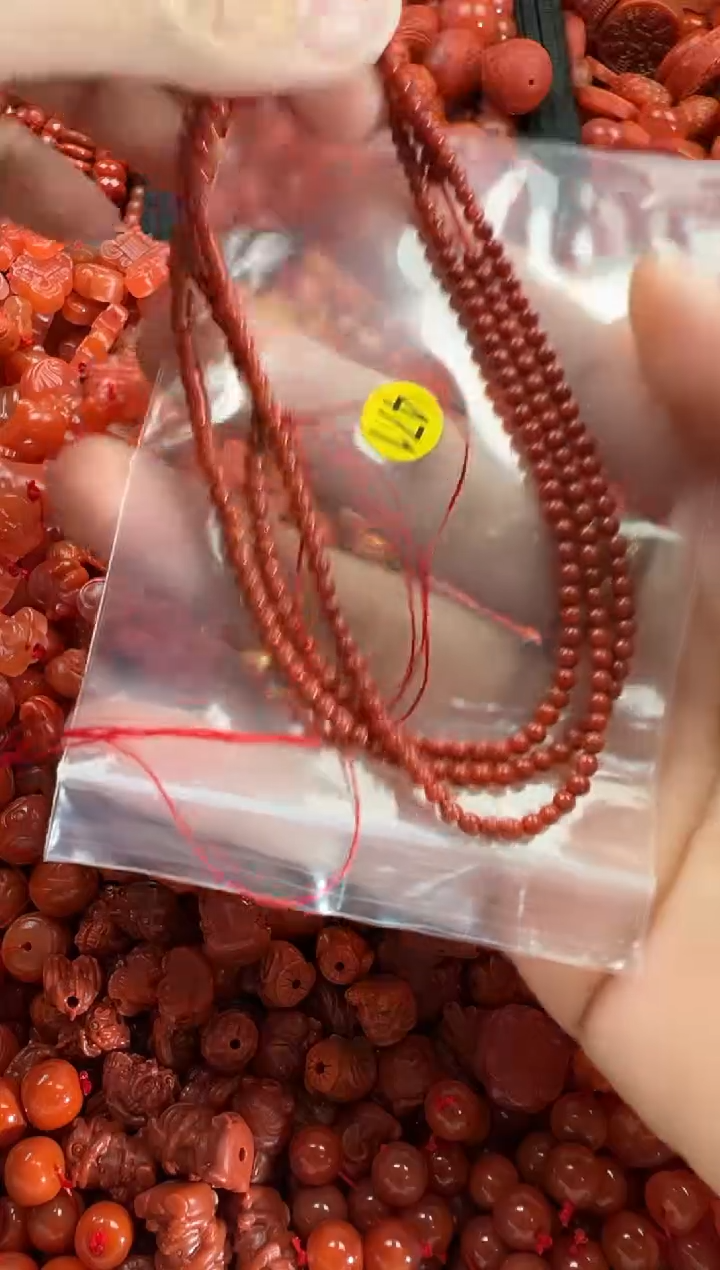 【闪购商品】南红玛瑙颈饰未镶嵌1