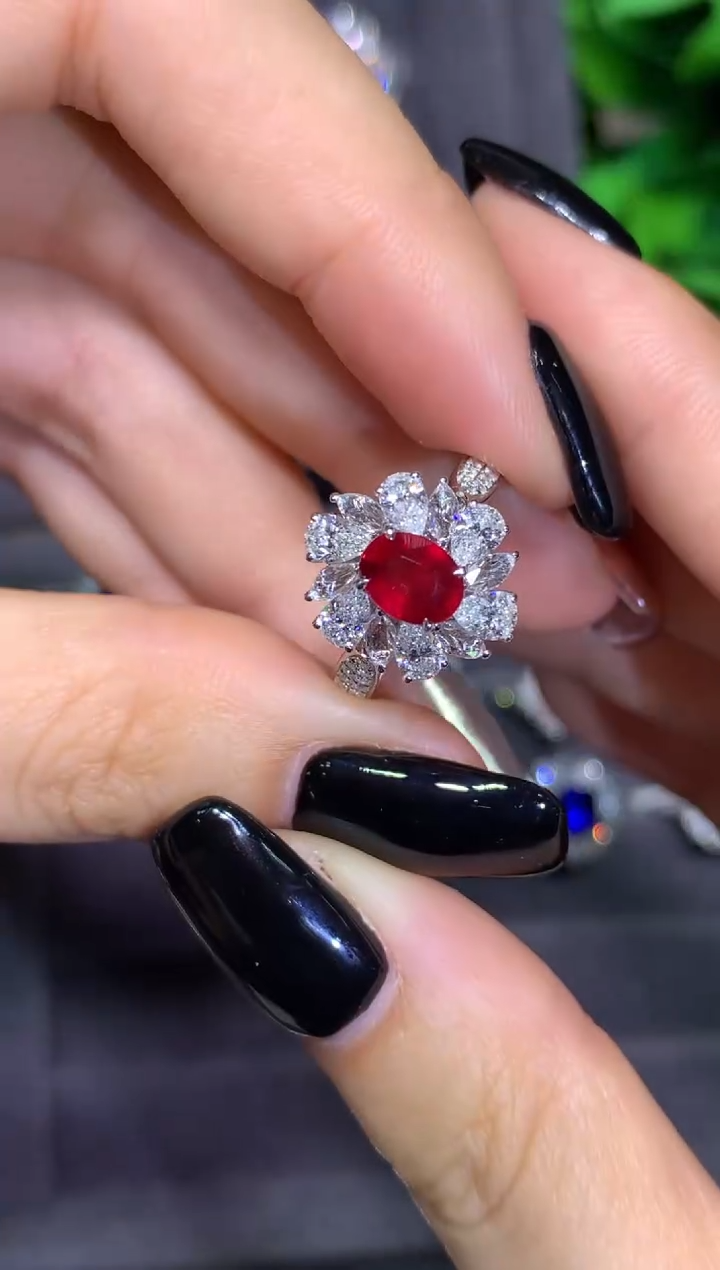 18K金镶嵌戒指红宝石1.03ct无烧鸽血红