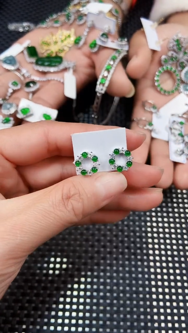 【闪购商品】翡翠耳饰未镶嵌111111111