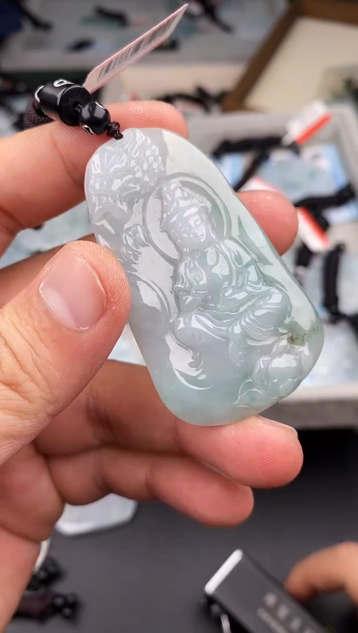 【闪购商品】翡翠颈饰未镶嵌  天然翡翠，一物一图