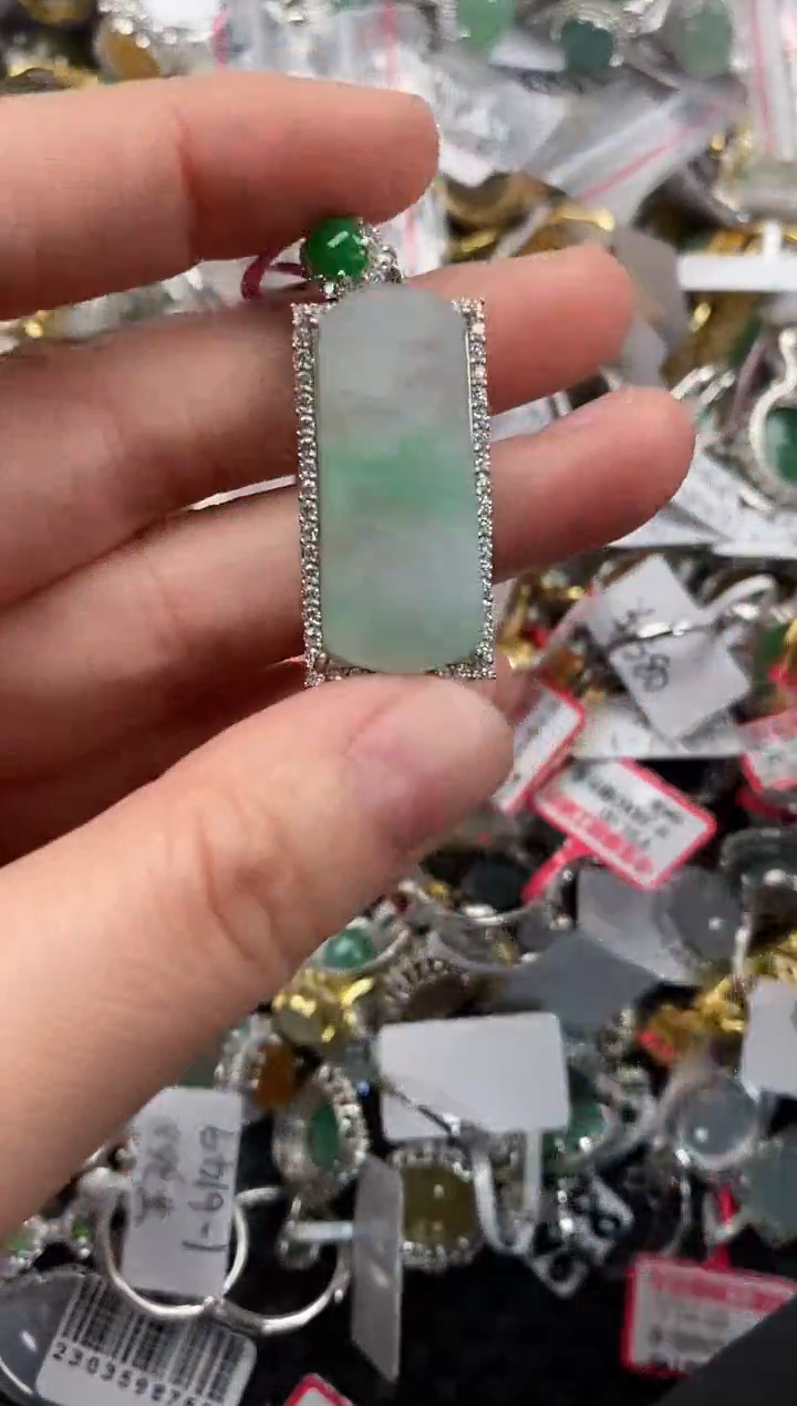 银S925镶嵌戒指翡翠888               6