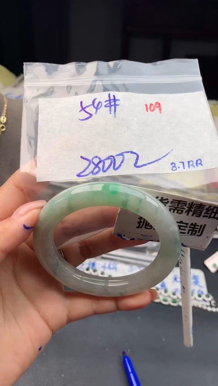 【闪购商品】定制翡翠未镶嵌109毛货需精细抛光多样性1件2800元