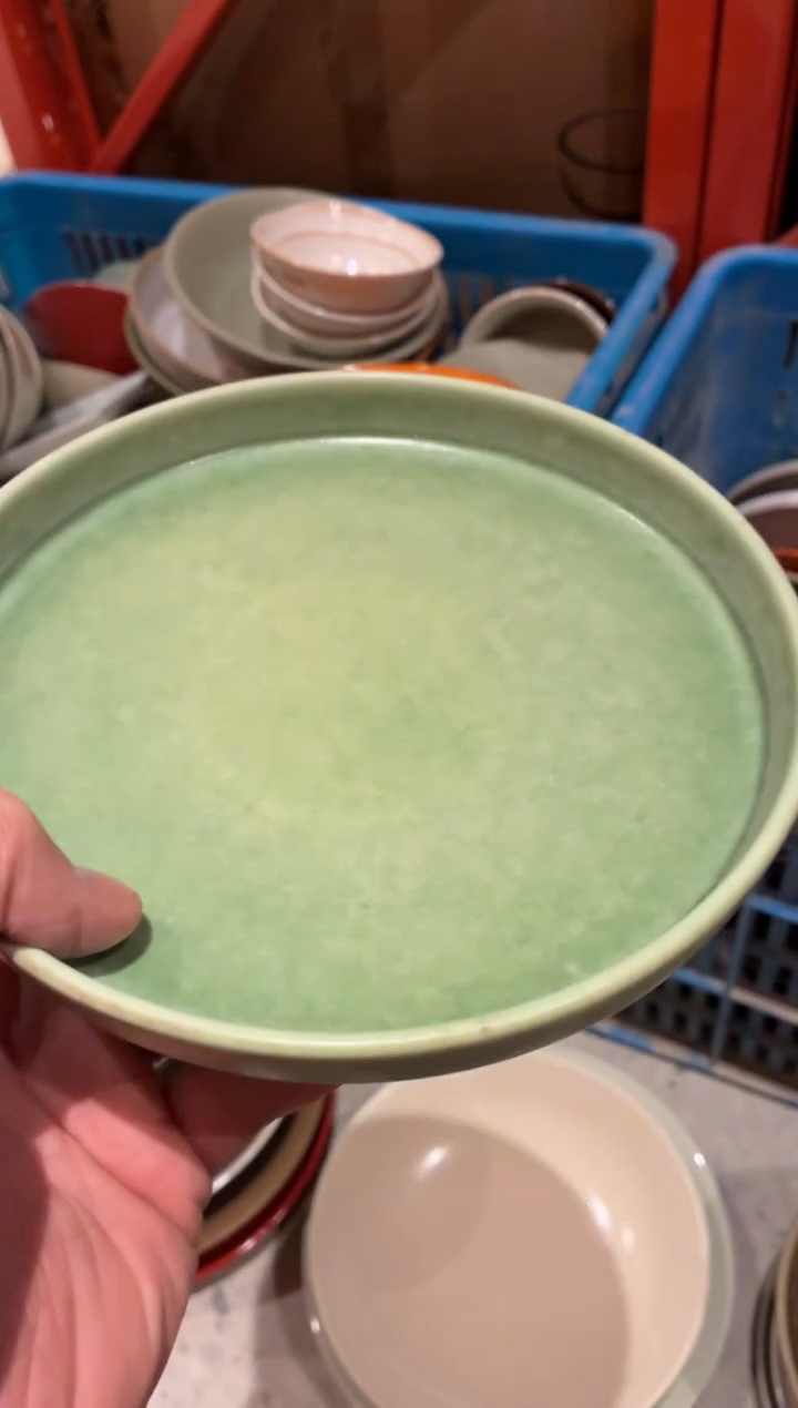 瓷片@**✨597 微瑕苏打绿直身盘1个