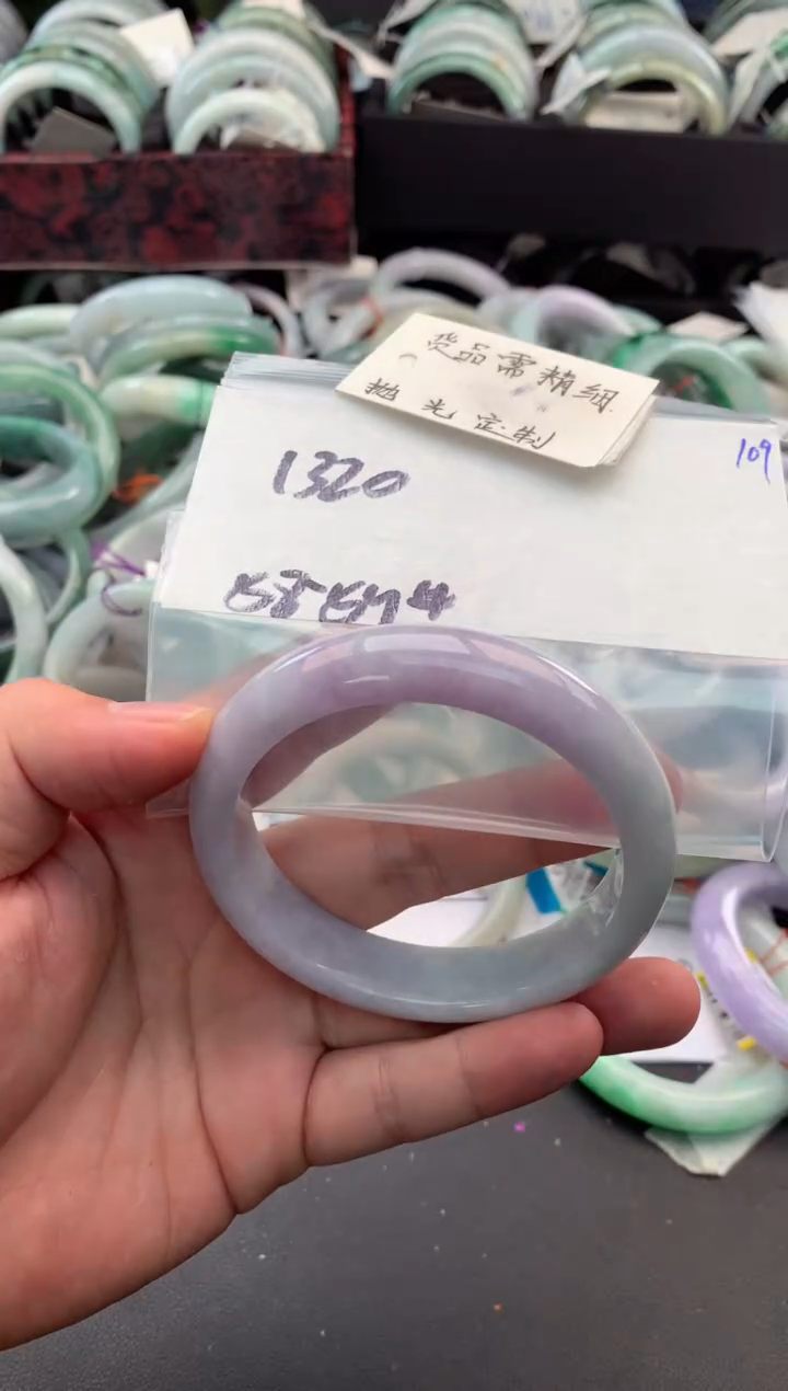 【闪购商品】定制翡翠未镶嵌毛货需精细抛光+多人