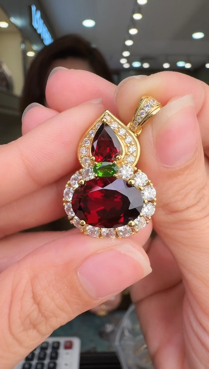 银S925镶嵌吊坠石榴石033