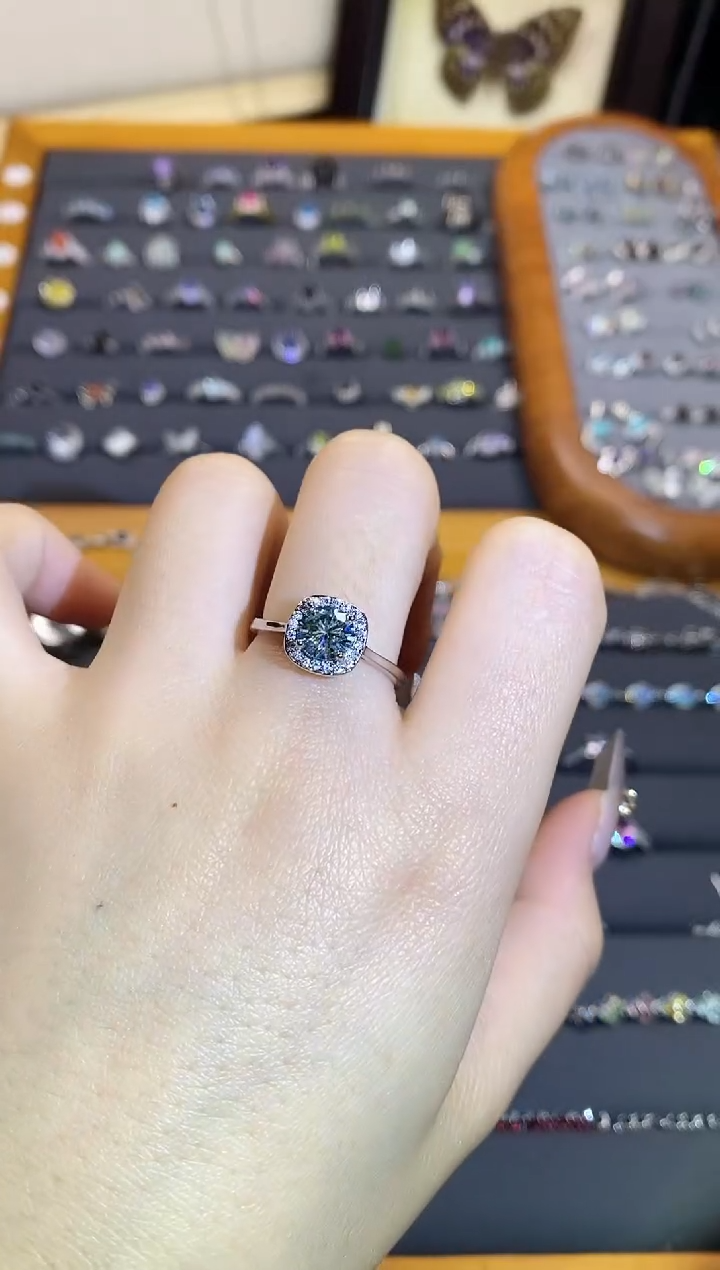 【闪购商品】水晶手链银S925镶嵌A116