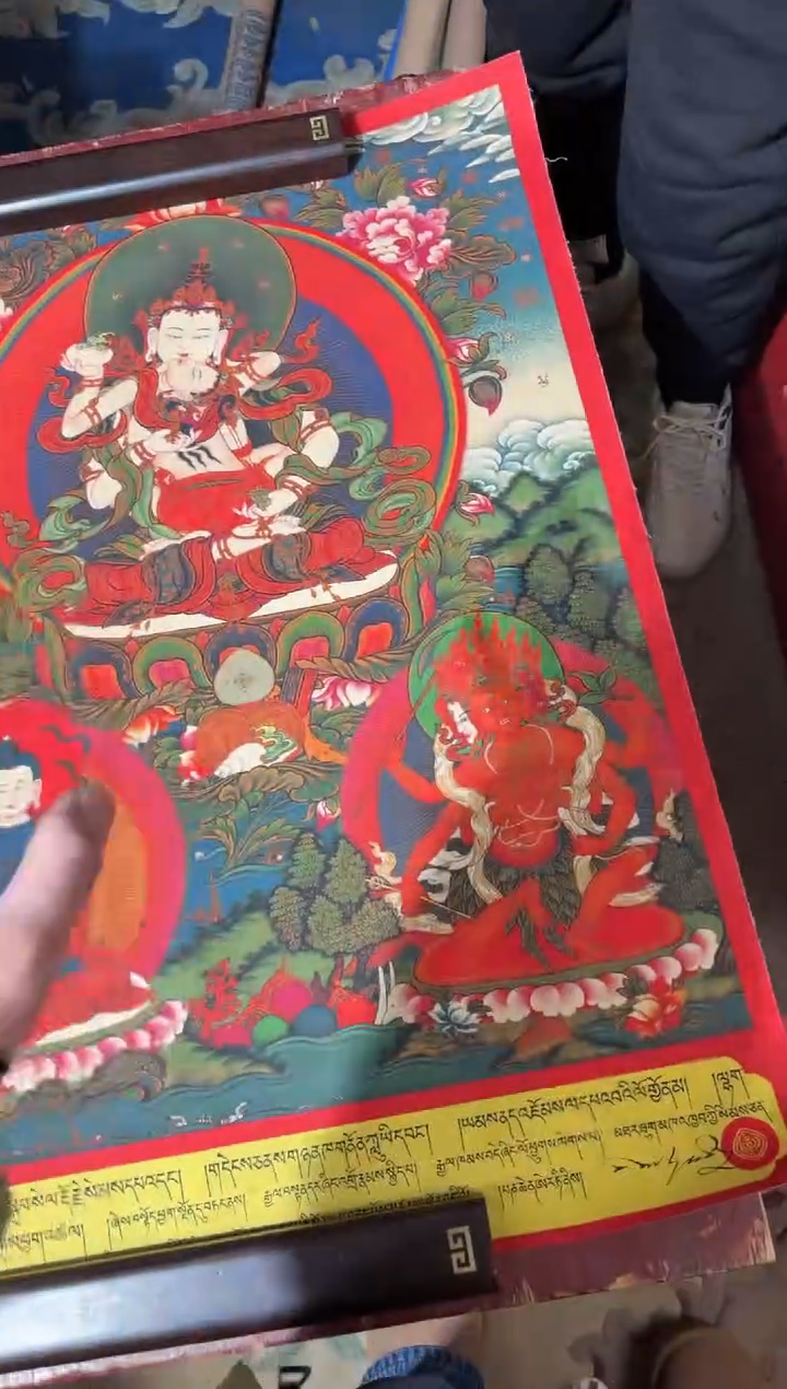 卷轴画龙妹的唐卡tk16