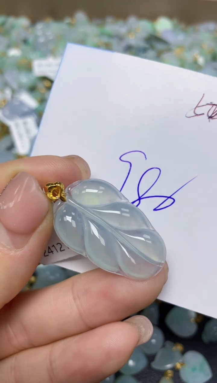 【闪购商品】翡翠挂件18K金镶嵌 天然翡翠A货