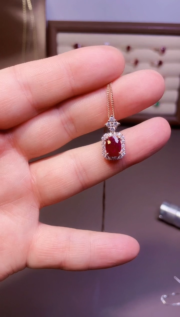 【闪购商品】红宝石颈饰银S925镶嵌1
