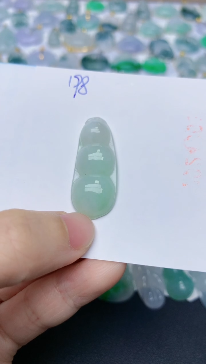 【闪购商品】翡翠颈饰18K金镶嵌天然翡翠A货    198