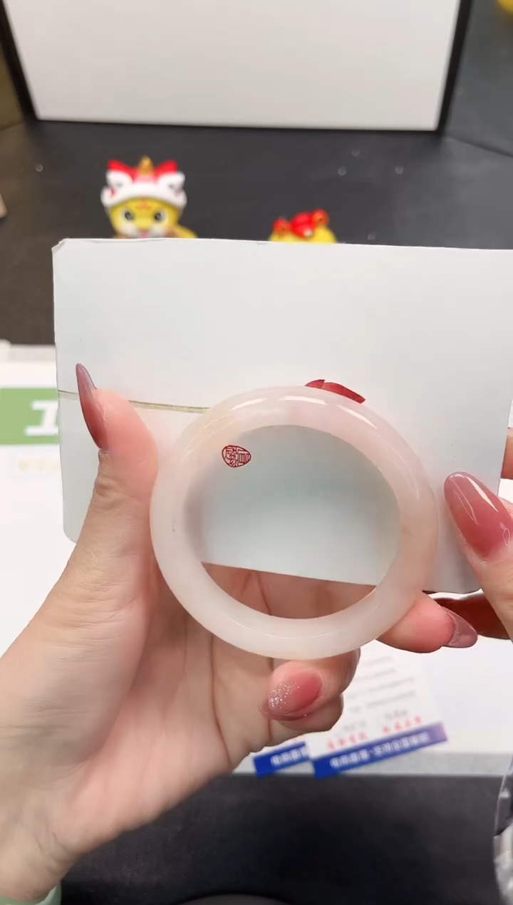 【闪购商品】石英质玉手镯未镶嵌308-53.7