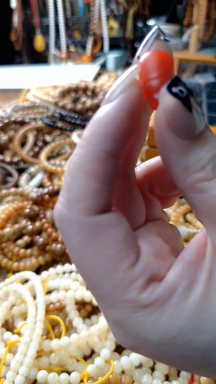 【闪购商品】菩提根/象牙果吊坠红色三通一个