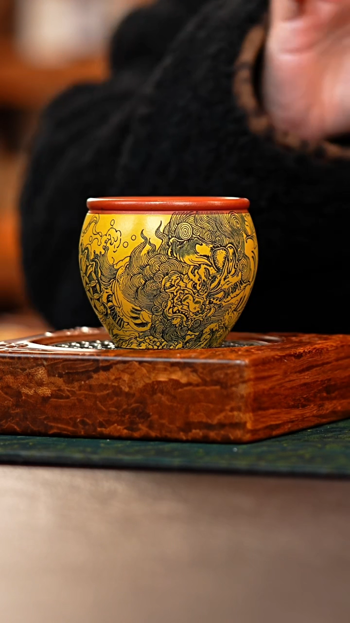 茶杯紫砂朱泥狮子