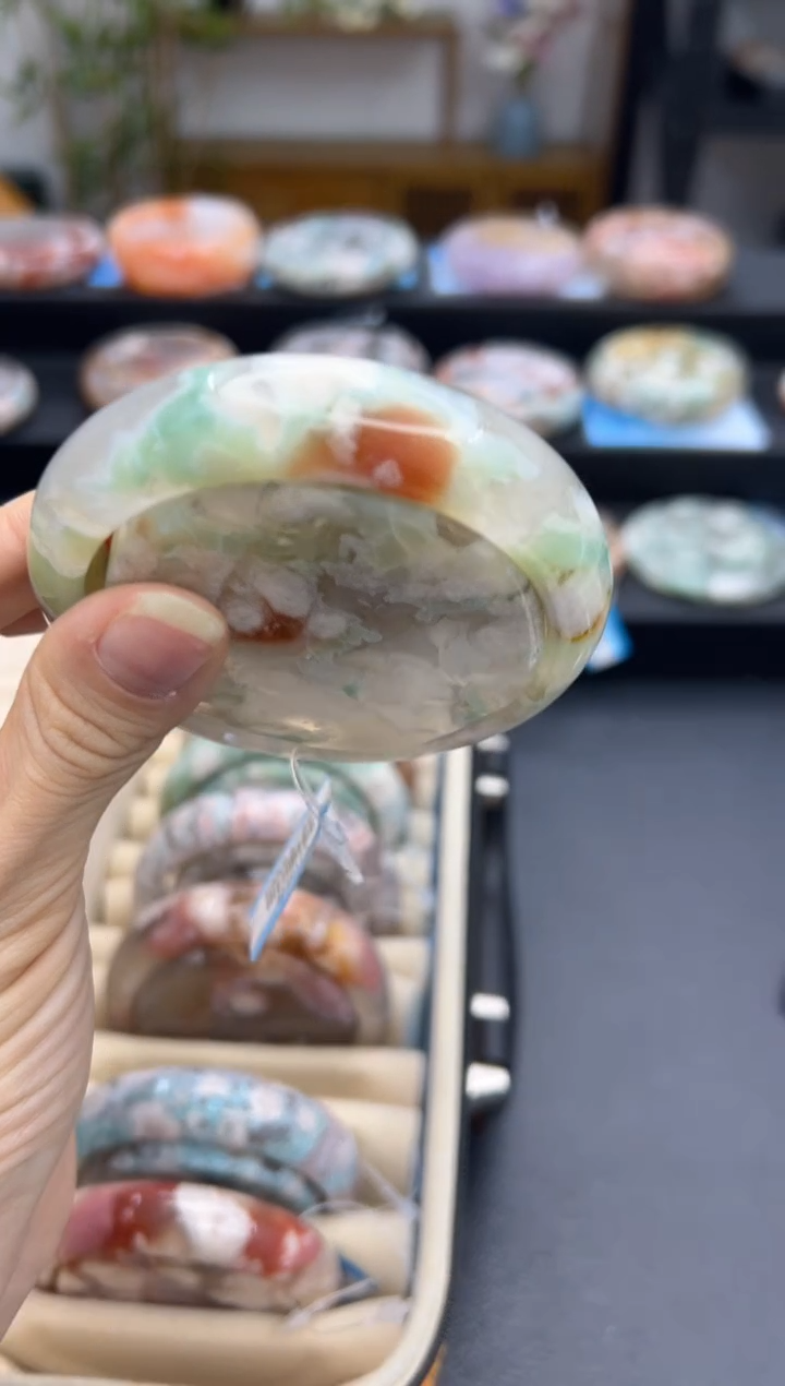 【闪购商品】石英质玉手镯未镶嵌A1350(58圈赠送镯心)