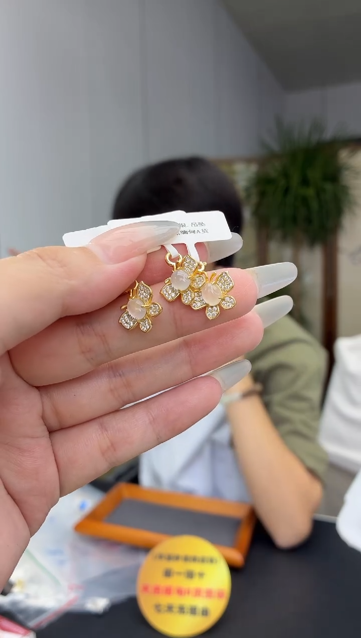 颈饰银S925镶嵌翡翠多样性发货发一件