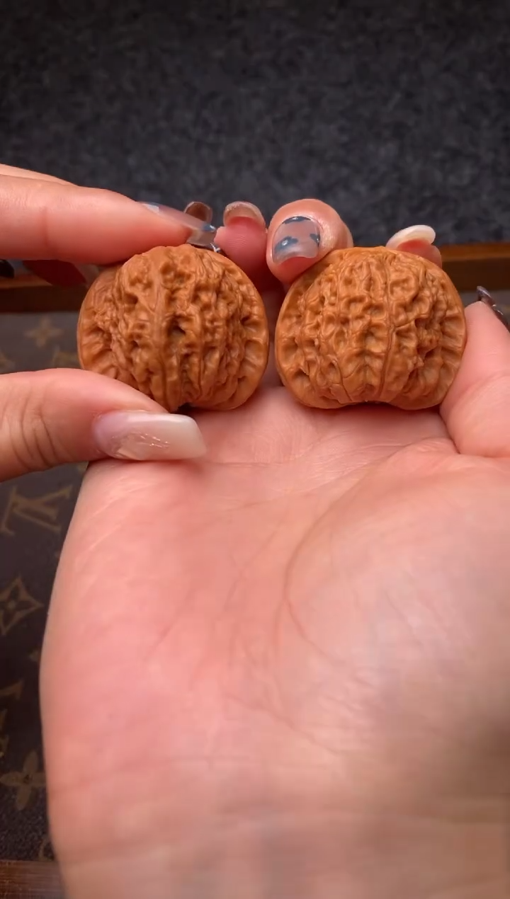 把件文玩核桃B204号37尺血麒麟