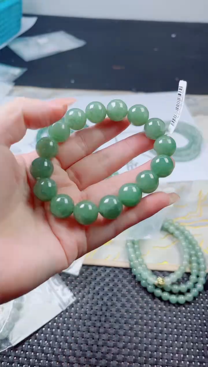 未镶嵌定制翡翠翡翠