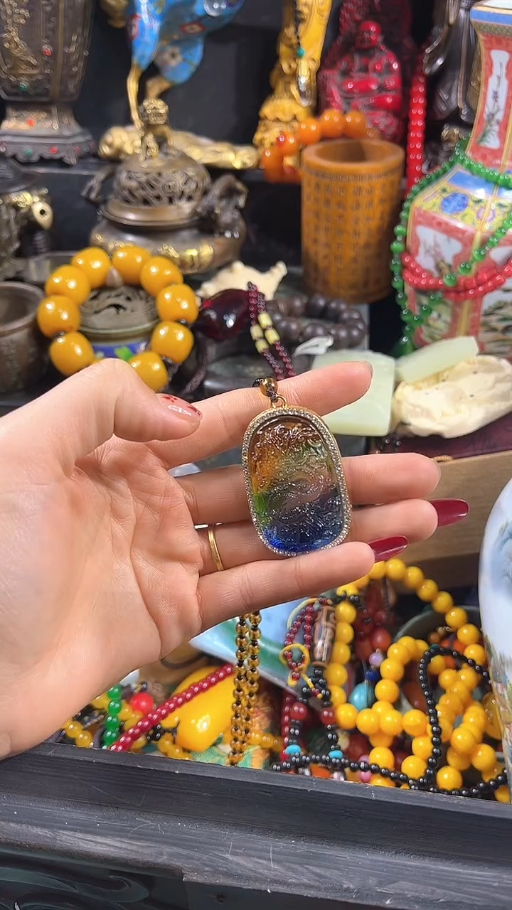 【闪购商品】琥珀颈饰未镶嵌【闪购商品】彩色龙牌