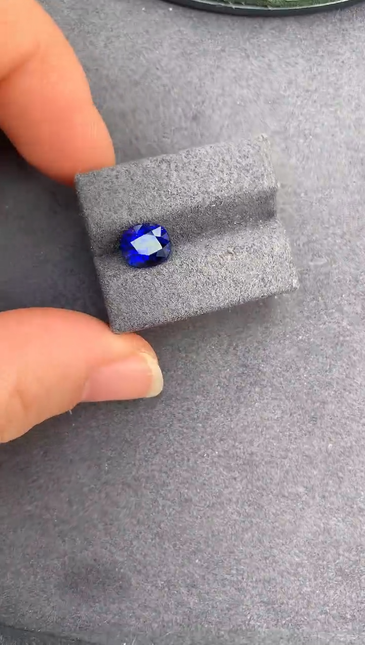 【闪购商品】蓝宝石裸石未镶嵌2ct皇家蓝