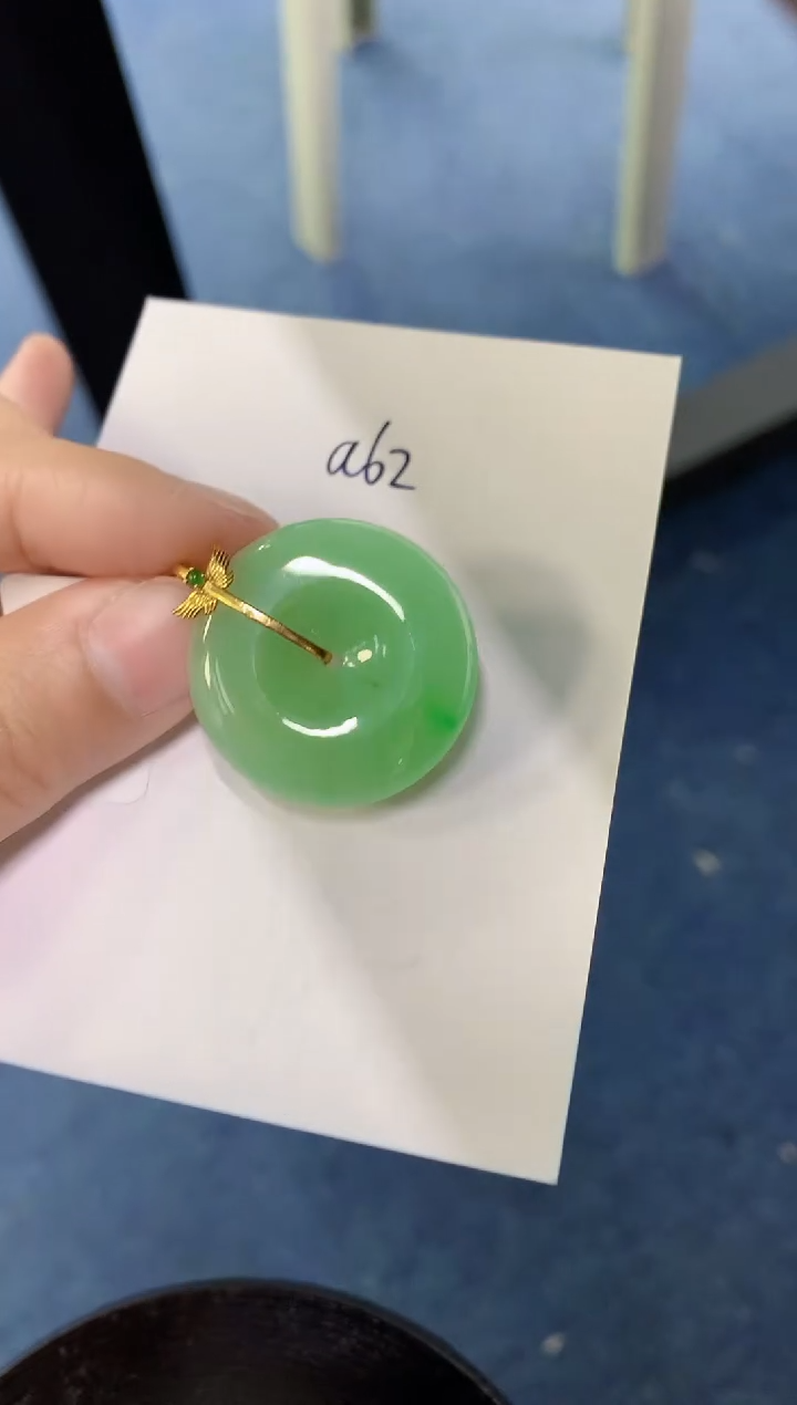 【闪购商品】翡翠颈饰18K金镶嵌000000000