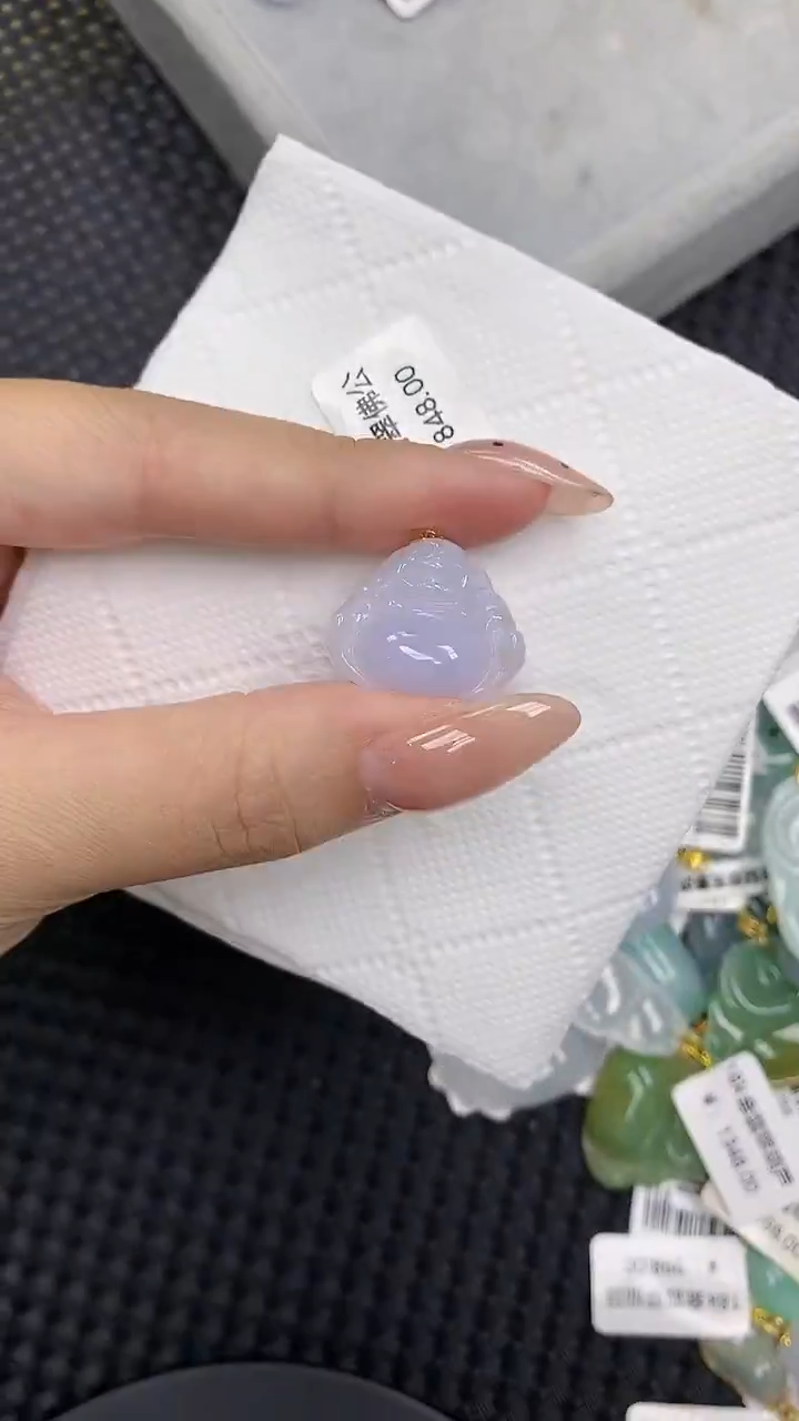 颈饰18K金镶嵌翡翠1111111111