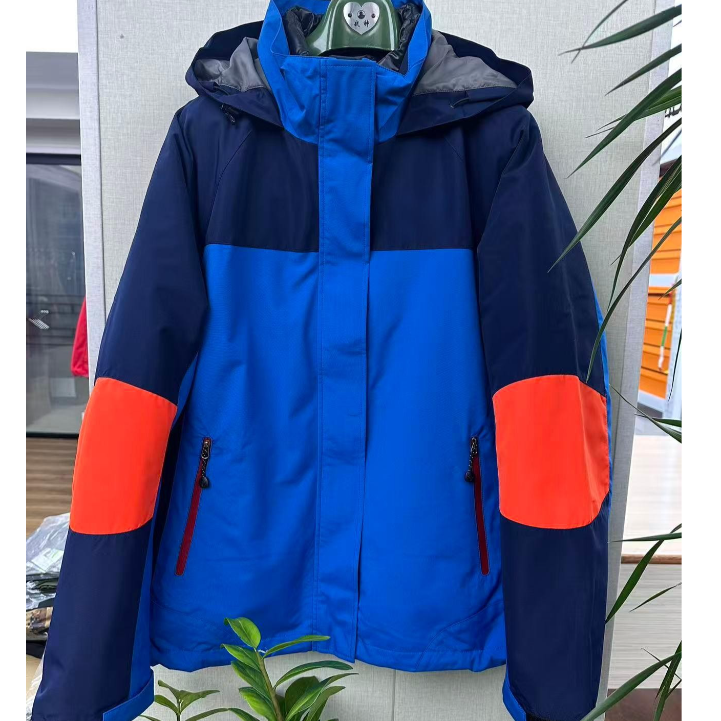 【特伦布朗】女款羽绒冲锋衣环