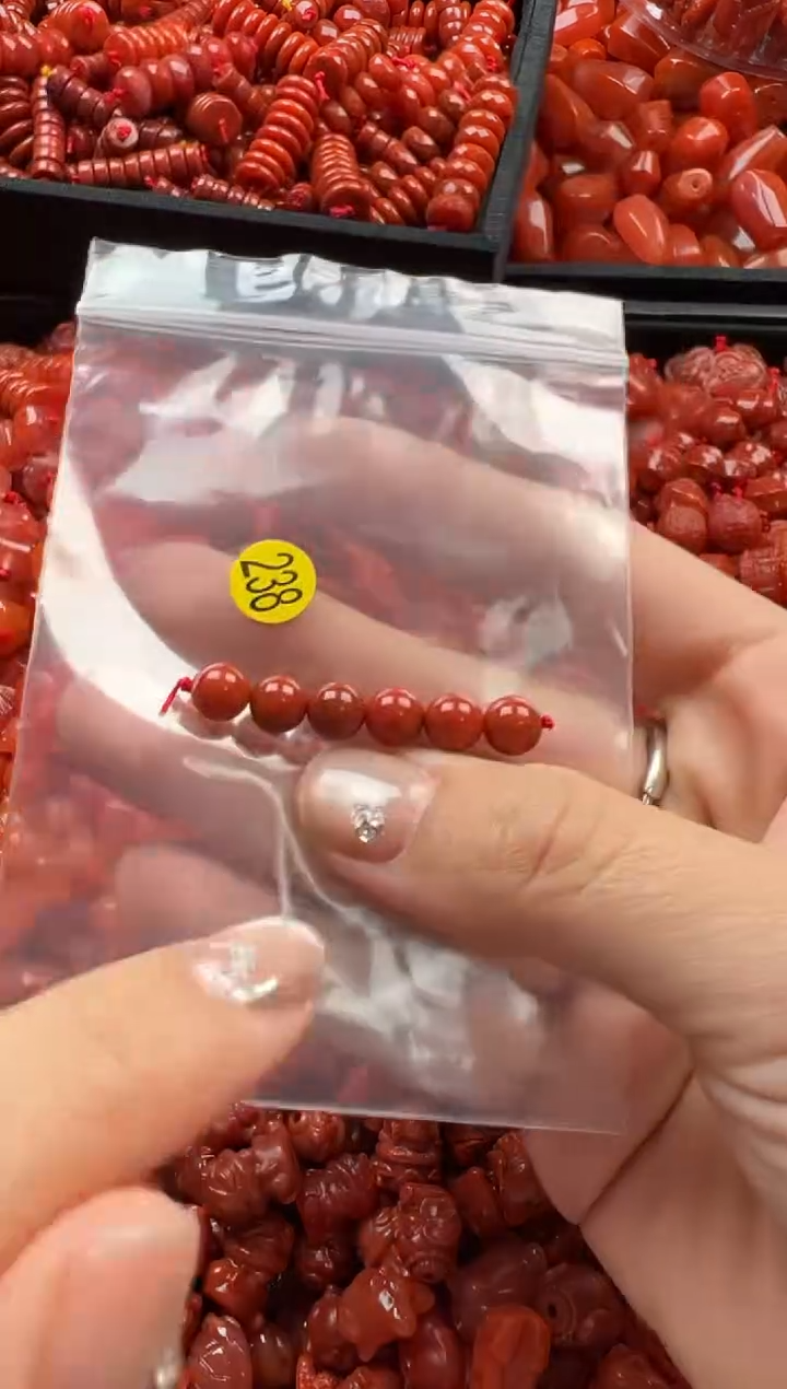 【闪购商品】南红玛瑙颈饰未镶嵌1