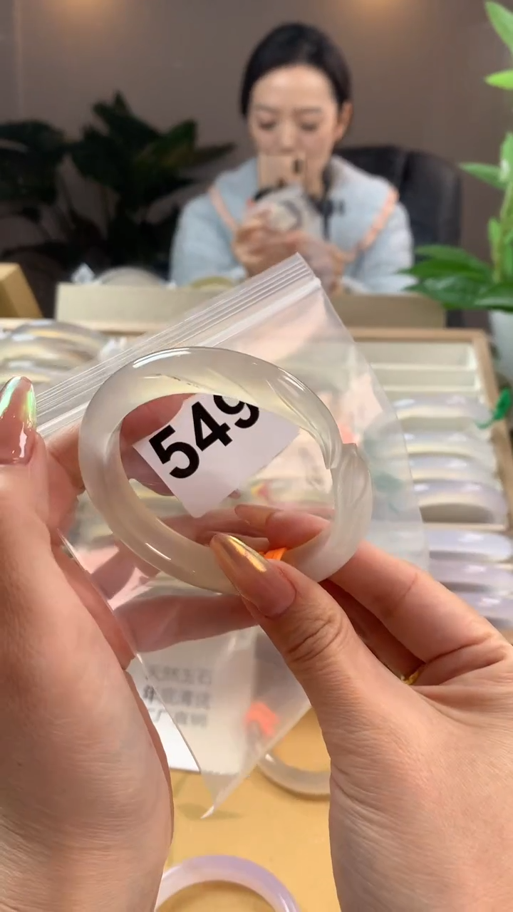 【闪购商品】玛瑙/玉髓手镯未镶嵌549