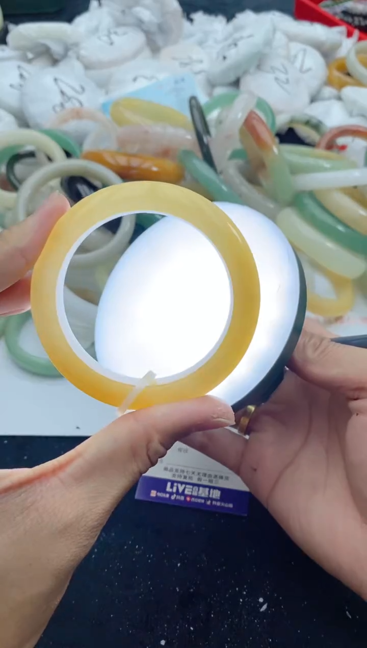 【闪购商品】石英质玉手镯未镶嵌109