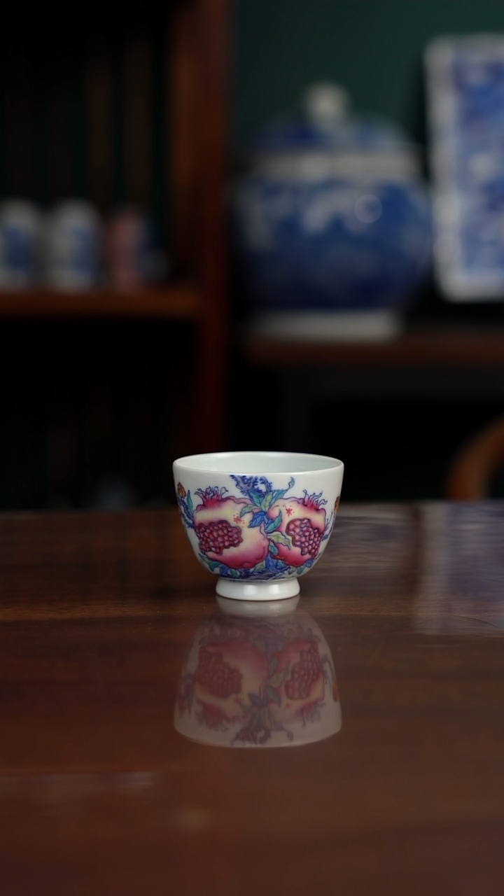 空山明月 新斗彩 石榴