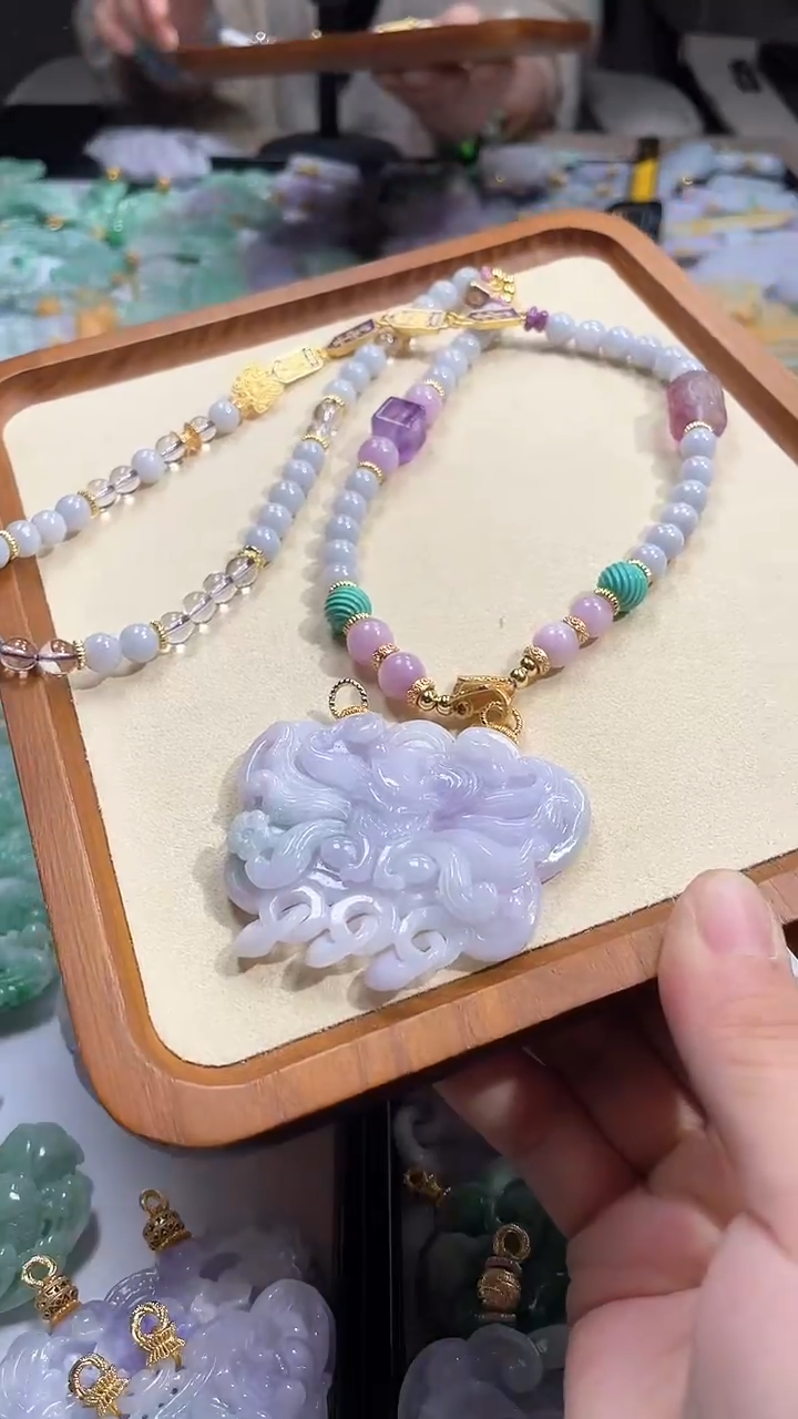 【闪购商品】翡翠颈饰未镶嵌吊坠