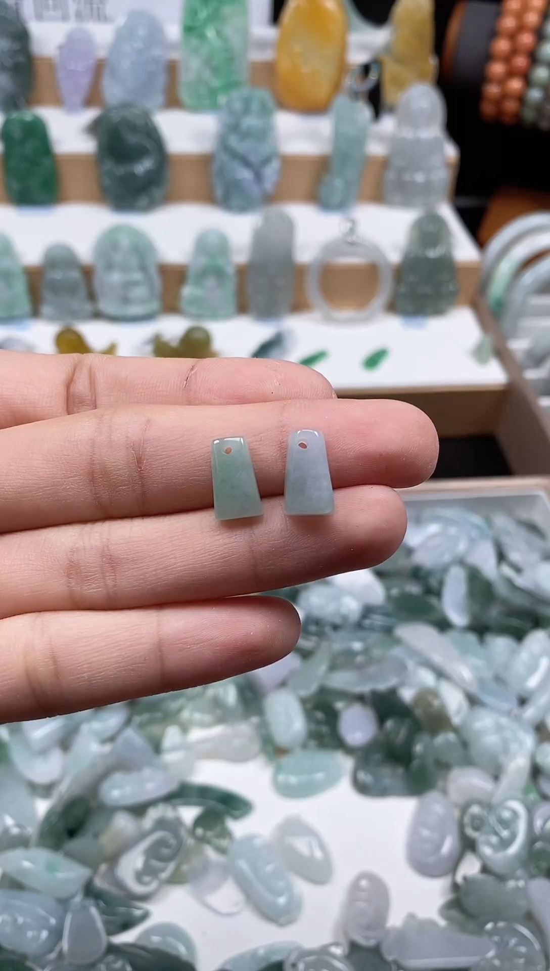 翡翠未镶嵌颈饰吊坠71