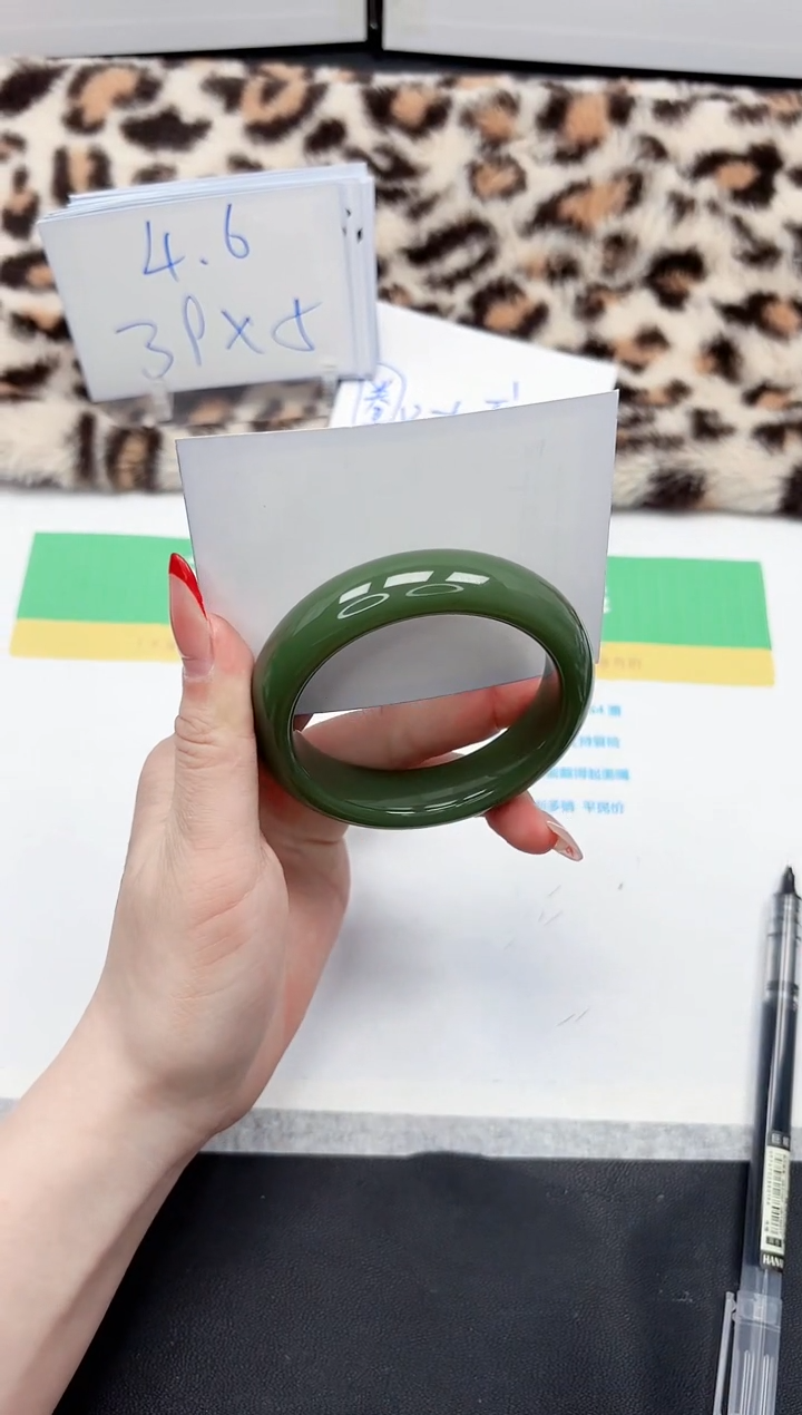 【闪购商品】石英质玉手镯未镶嵌351-54