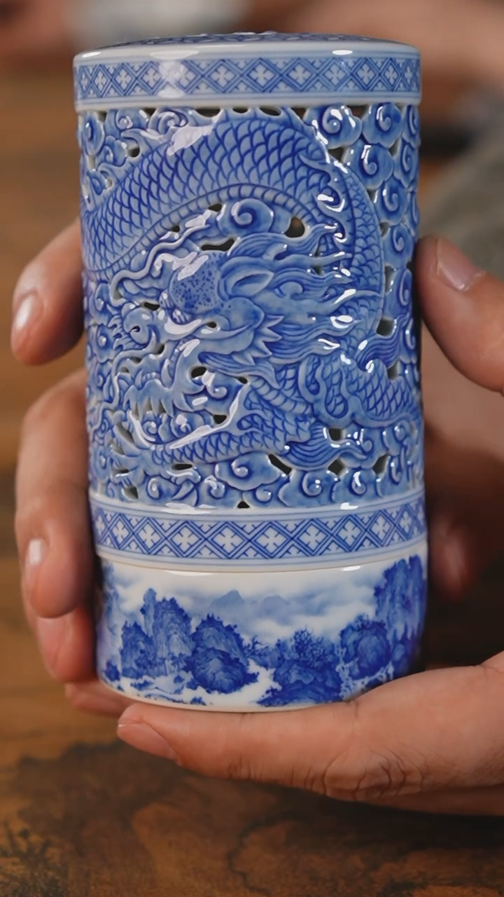 【闪购商品】杯九本珍藏 青花龙腾万里香炉