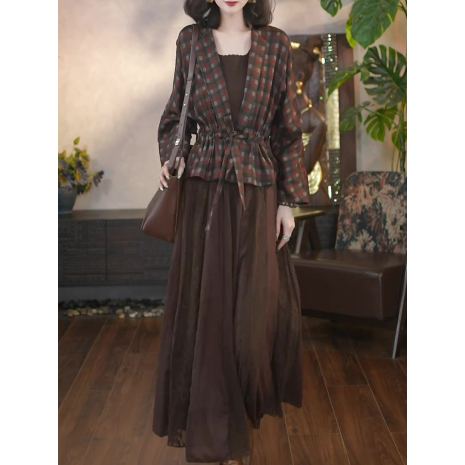 高端轻奢洋气针织套装女2025秋季新款拼接假两件针织衫+半身裙