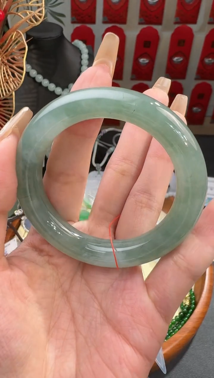 【闪购商品】翡翠手镯未镶嵌手镯