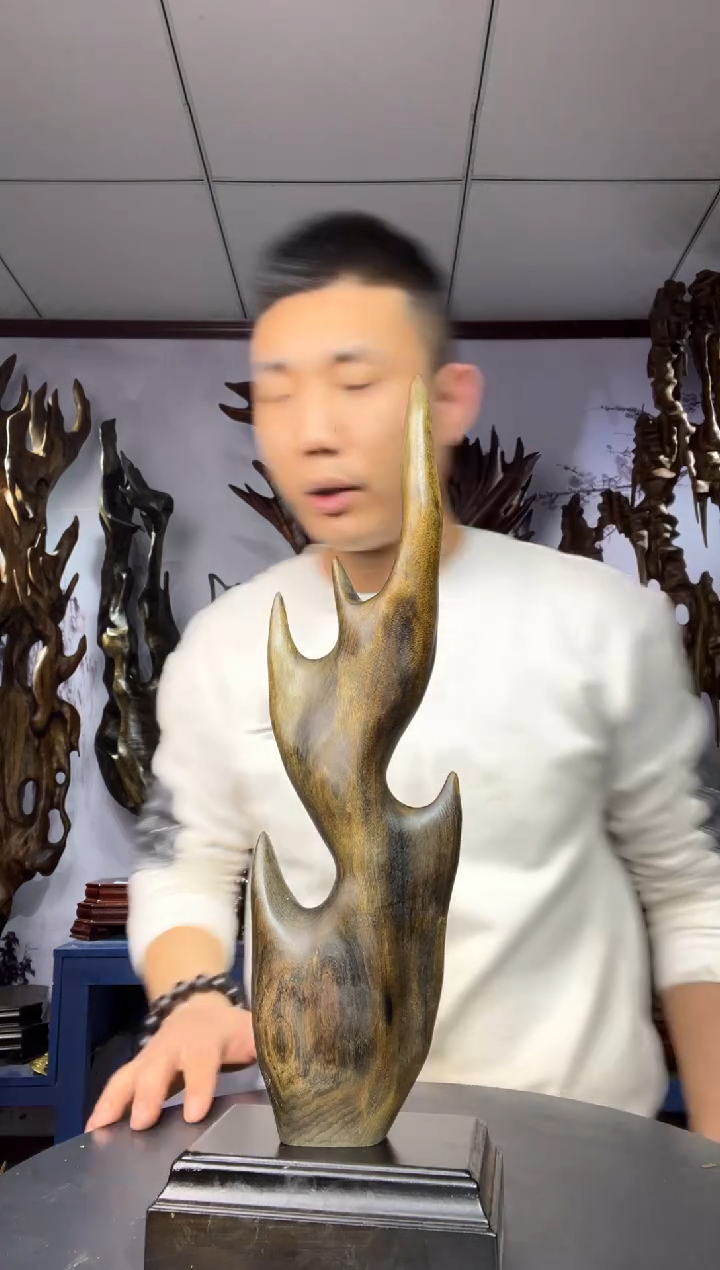 阴沉木木雕款奋*金丝楠木工艺品摆件
