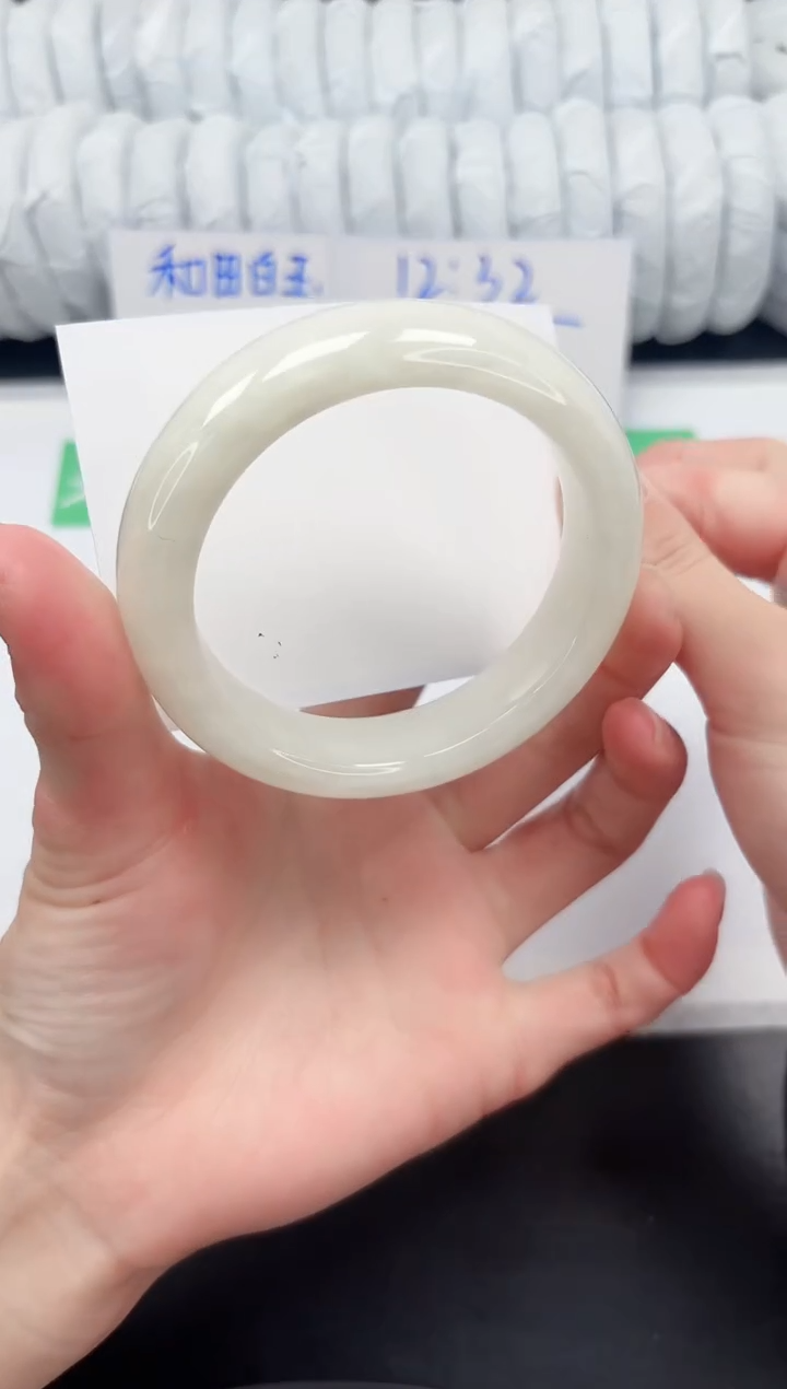 【闪购商品】和田玉手镯未镶嵌7-58.3