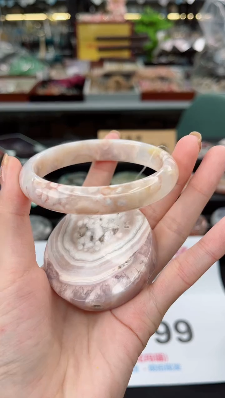 【闪购商品】石英质玉手镯未镶嵌61圈口（不退不换）1491300