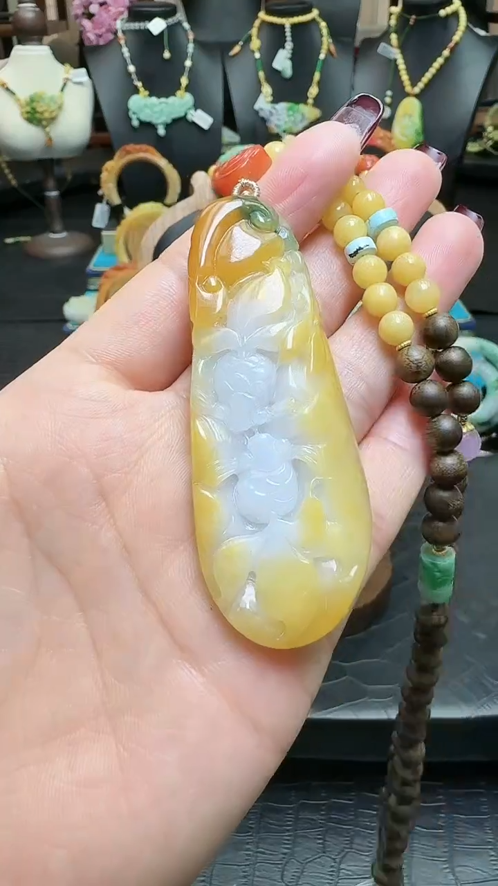 【闪购商品】翡翠颈饰未镶嵌鱼戏莲花