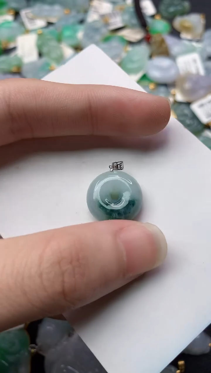 【闪购商品】翡翠颈饰18K金镶嵌6...........