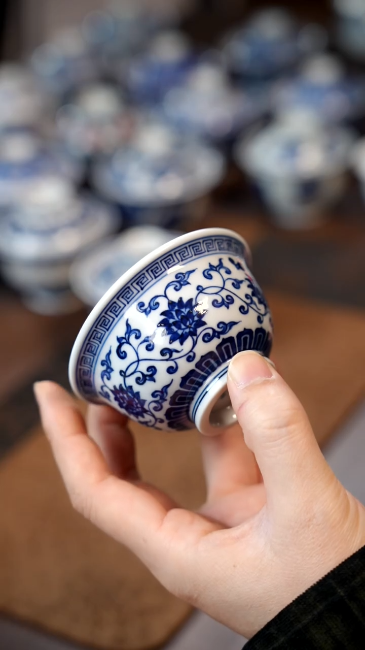 春风缠枝压手1111111