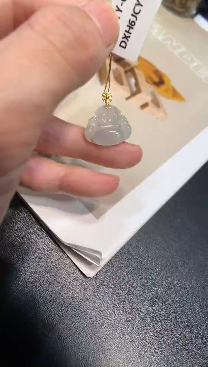 颈饰18K金镶嵌翡翠佛公