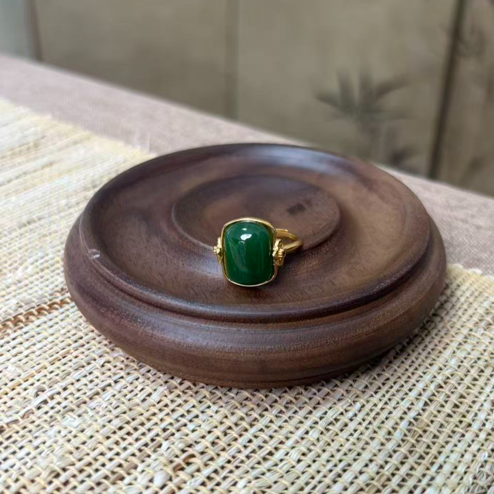 普陀山 平安无事银镶碧玉戒指