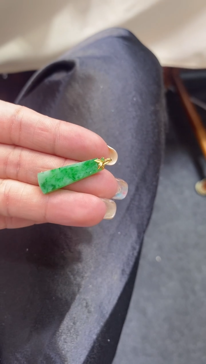 翡翠18K金镶嵌吊坠(不含链)无事牌