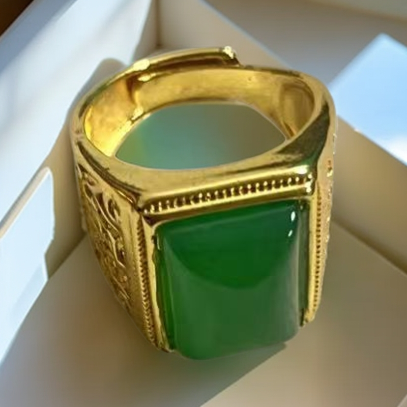 玛瑙绿戒指 活口可调节的 合金镶嵌  561带礼盒 sz