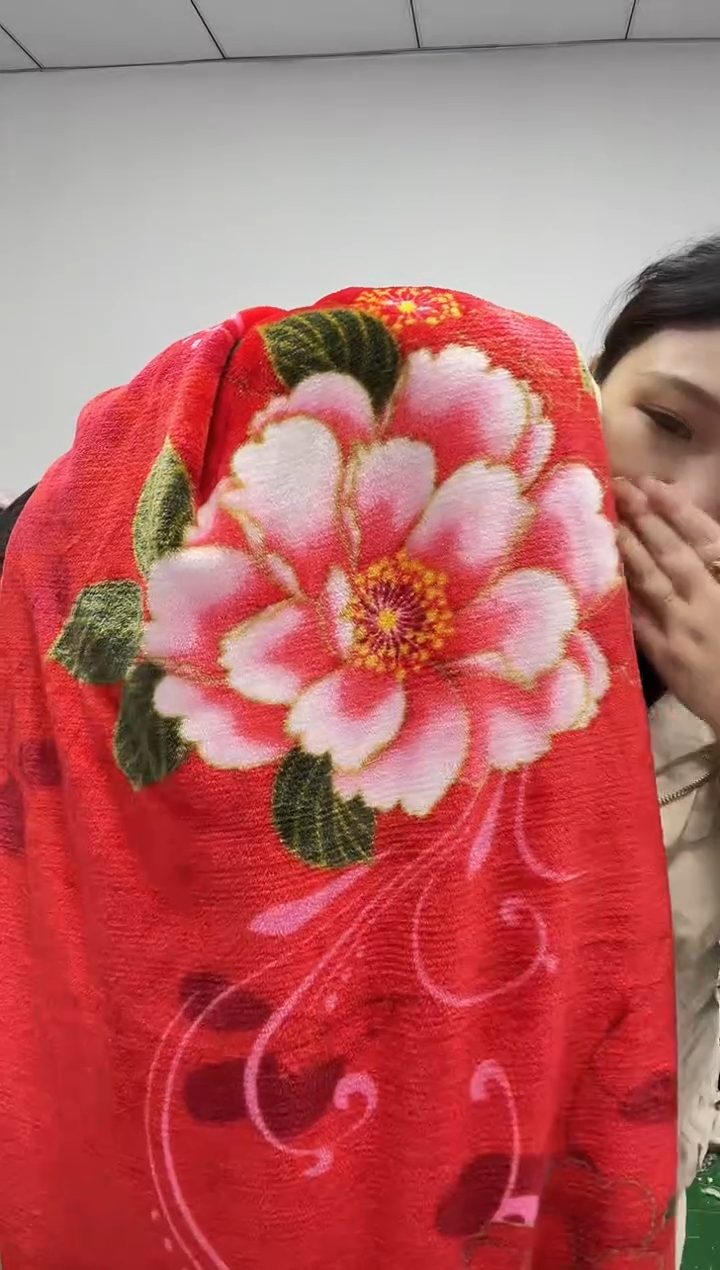 法兰绒2x2.4材质面料尺寸以主播介绍为准