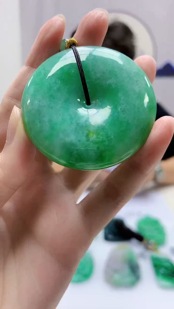 定制翡翠未镶嵌4688zm-毛货赠珠链扣子173